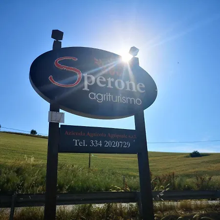 Gospodarstwo agroturystyczne Sperone Agriturismo Assoro